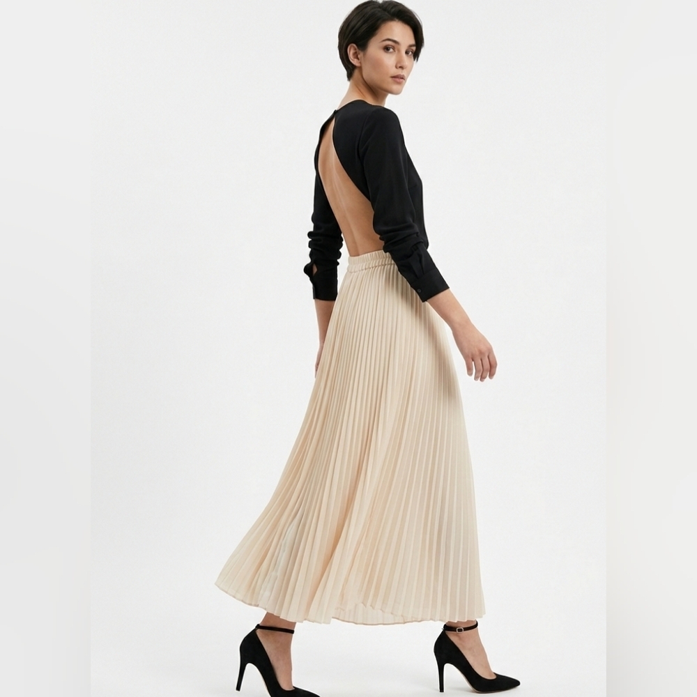 Miracle Cream Pleated Maxi Skirt - Size S/M - Elastic Waist Like New - Picture 5 of 15